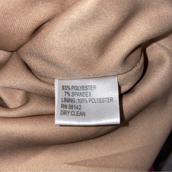 Maggy London 6 - Picture 4 of 5